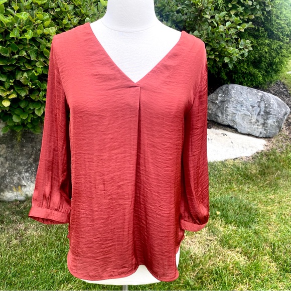 GAP Factory Tierra Red 3/4 Sleeve Blouse - Picture 6 of 15